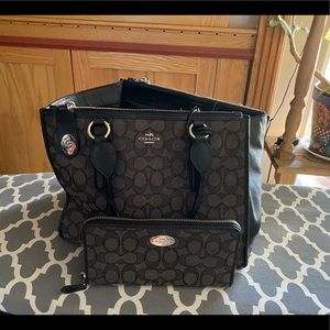 Coach purse black and wallet set